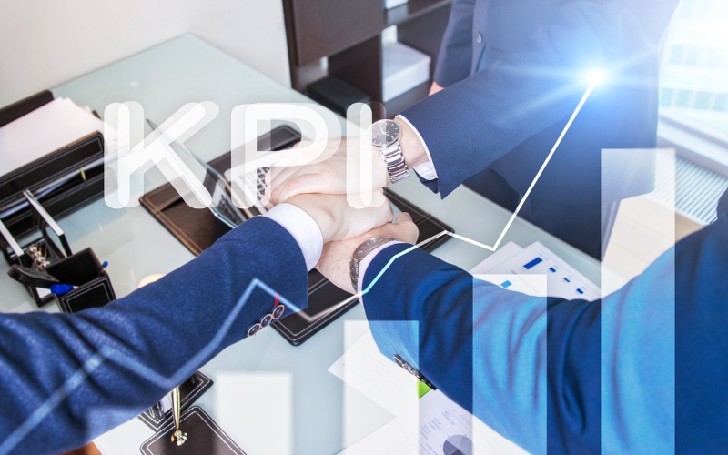 Hỗ trợ bộ phận bán hàng đạt mục tiêu doanh số