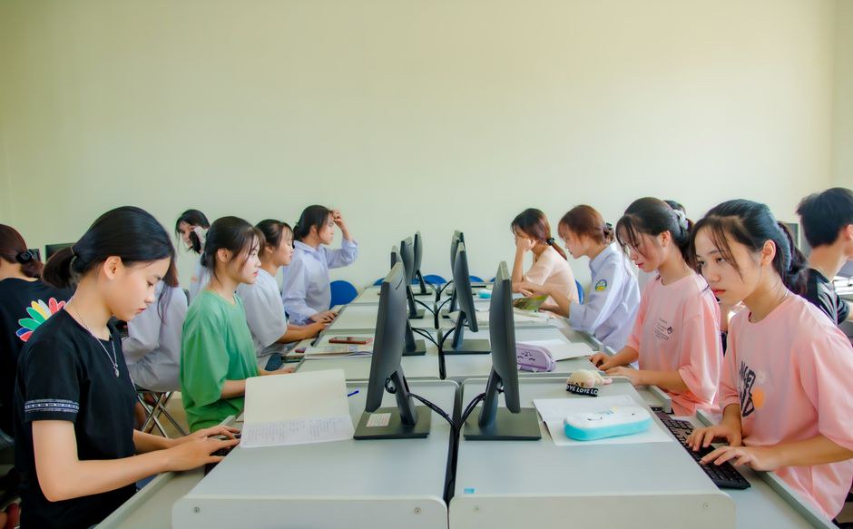 Người mới học IT nên bắt đầu từ đâu: kiến thức nền tảng cần nắm